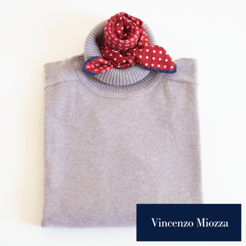 VINCENZO MIOZZAのスカーフで始めるレディースの秋支度